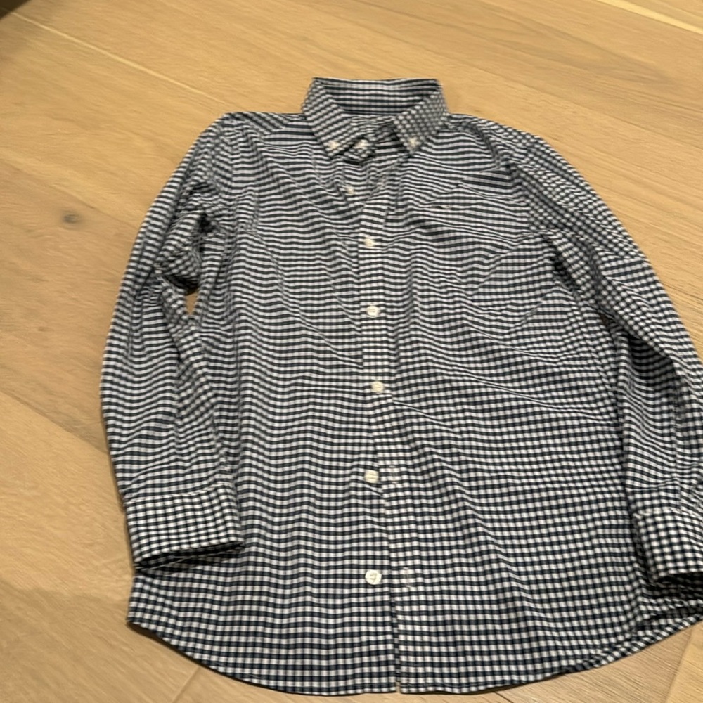 Vineyard vines performance button down